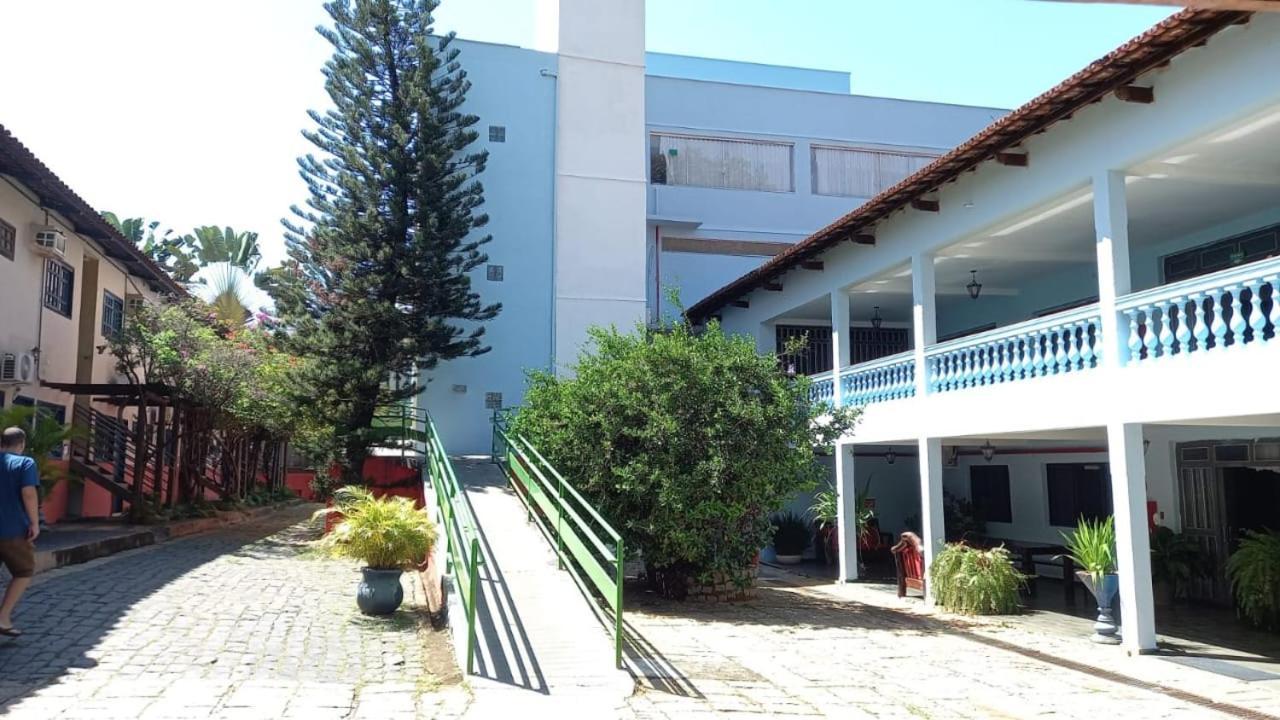 Cr Hotel Bueno - Antigo Hotel Serras De Goyaz Goiania Exterior photo The school's main building