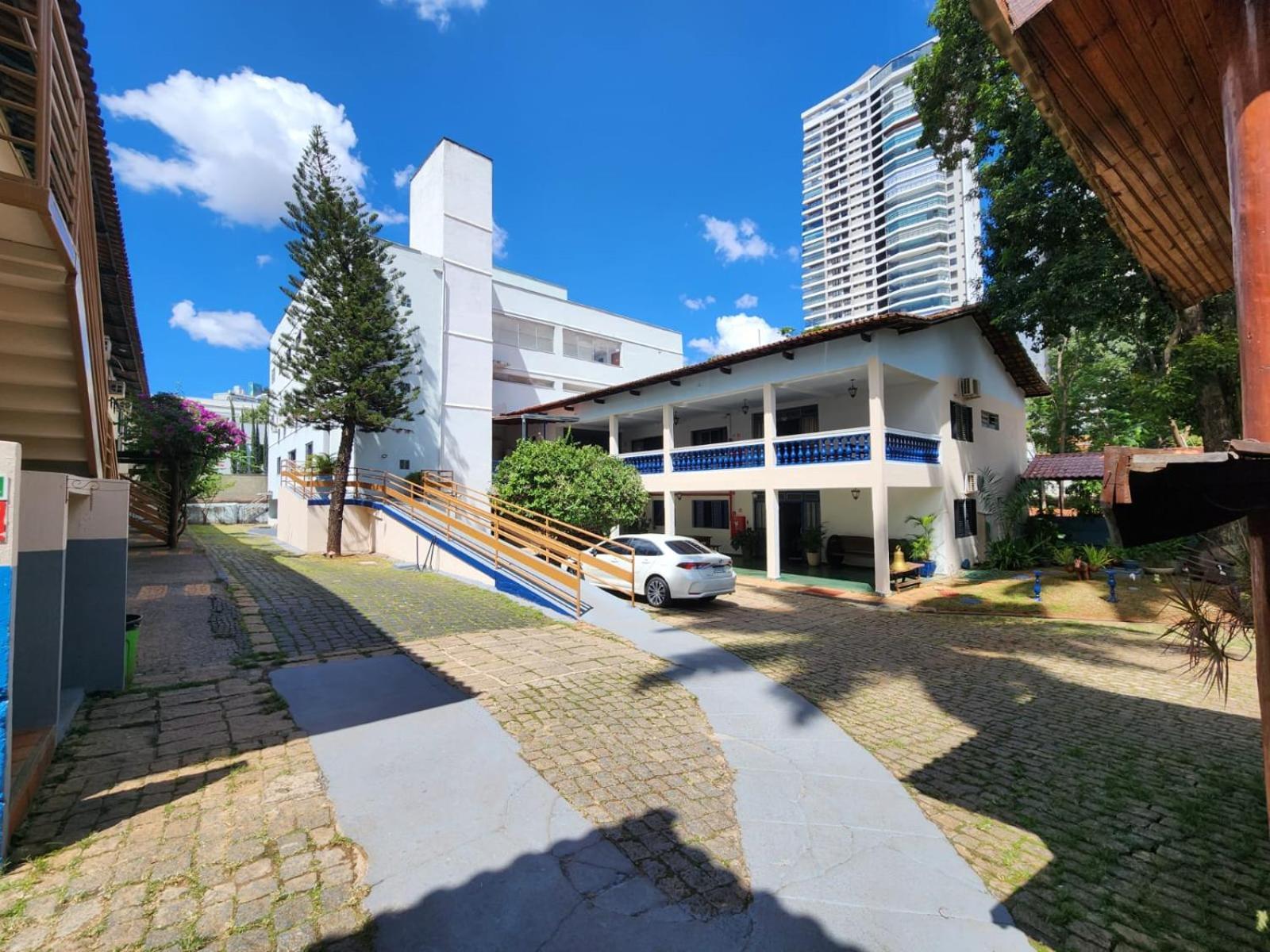 Cr Hotel Bueno - Antigo Hotel Serras De Goyaz Goiania Exterior photo